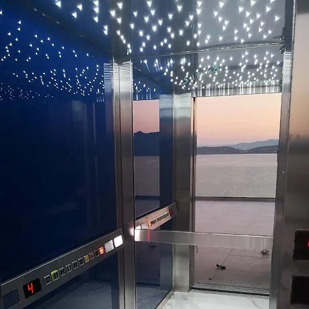 מלון Aianteion Bay Luxury & 3*