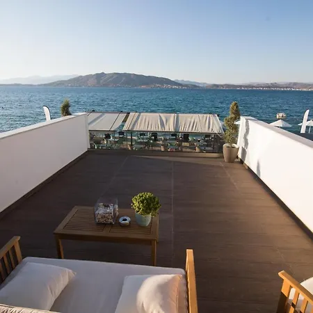Aianteion Bay Luxury & Hotel