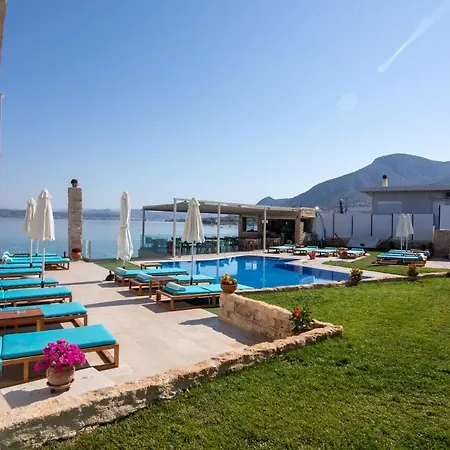 Aianteion Bay Luxury & Hotel 3*