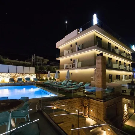 Aianteion Bay Luxury & מלון Aiándion